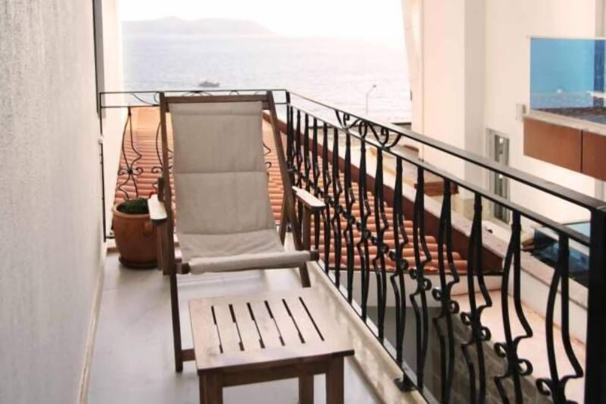 Nur Beach Hotel Каш Экстерьер фото