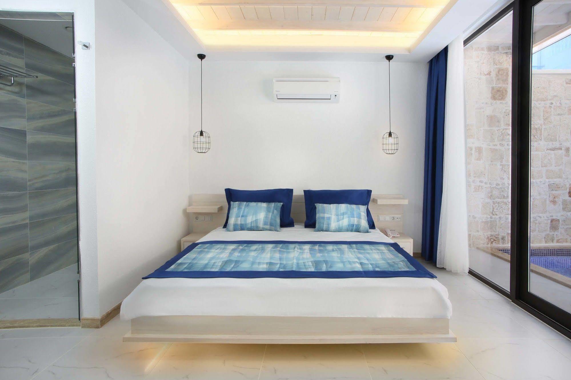 Nur Beach Hotel Каш Экстерьер фото